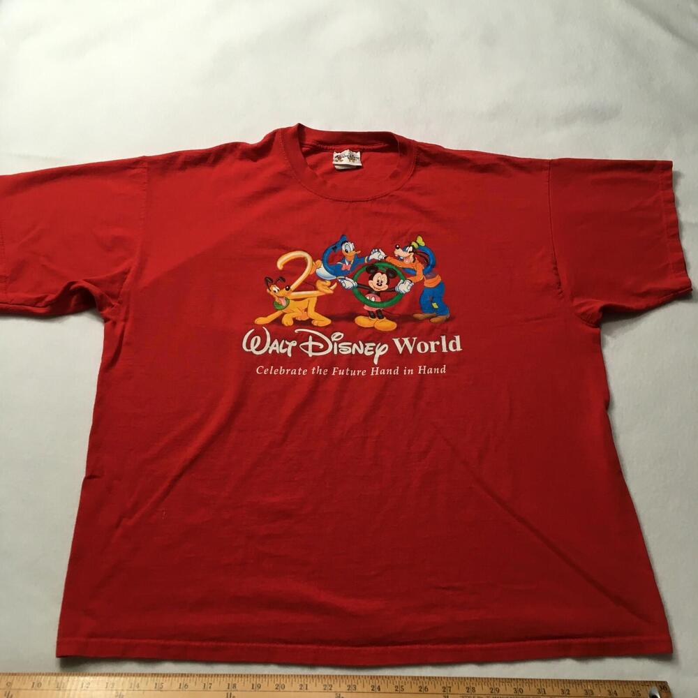 Vintage 2000 Walt Disney World T-Shirt Size XL Red - Picture 2 of 8